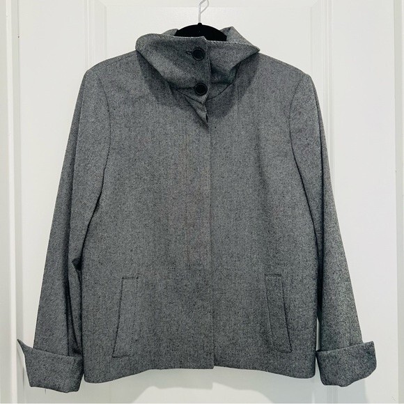 Talbots Black & White Striped Wool Blend Jackie Fit Pleated Peacoat/Jacket Sz 10 - Picture 2 of 12